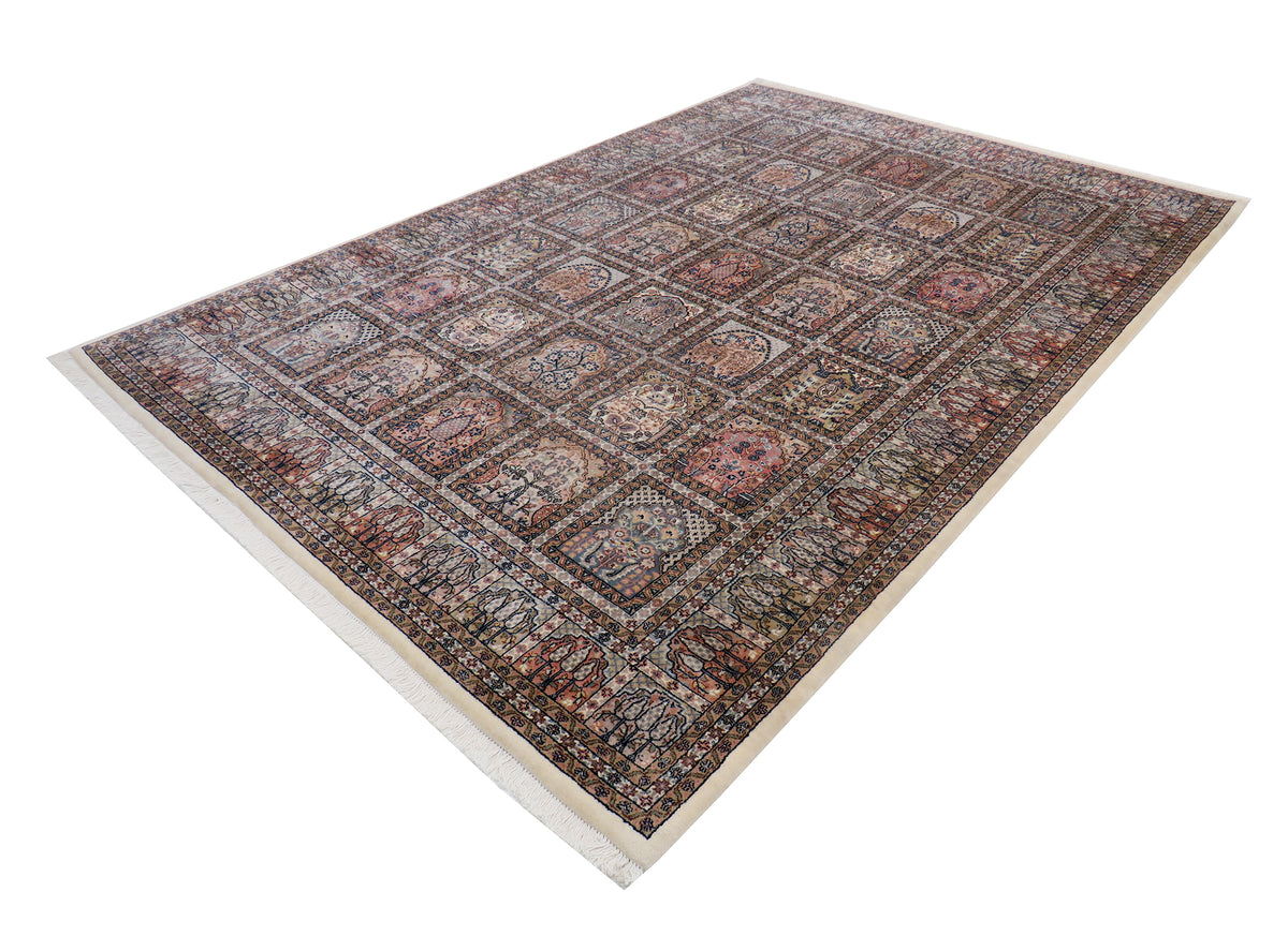 Indo Bakhtiar 293 x 198 cm