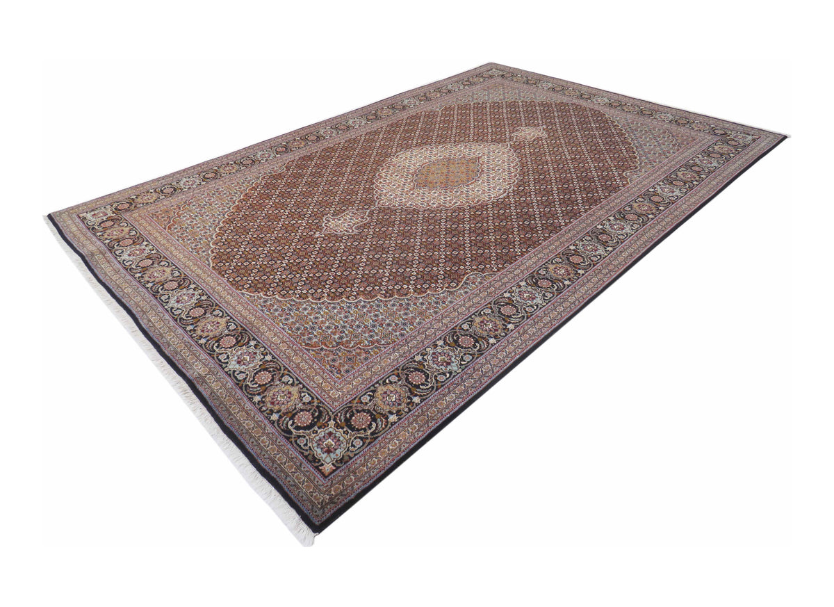 Täbriz Mahi 307 x 203 cm