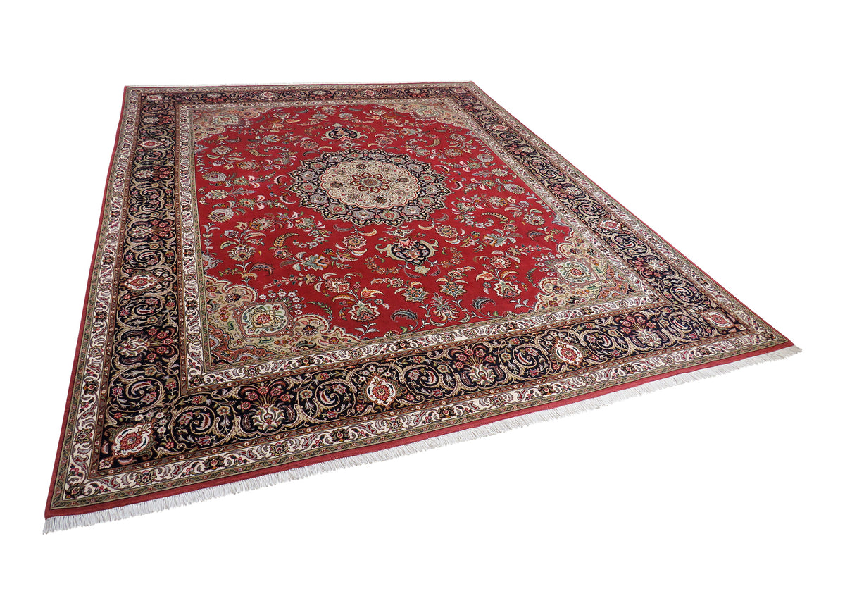 Täbriz 325 x 258 cm