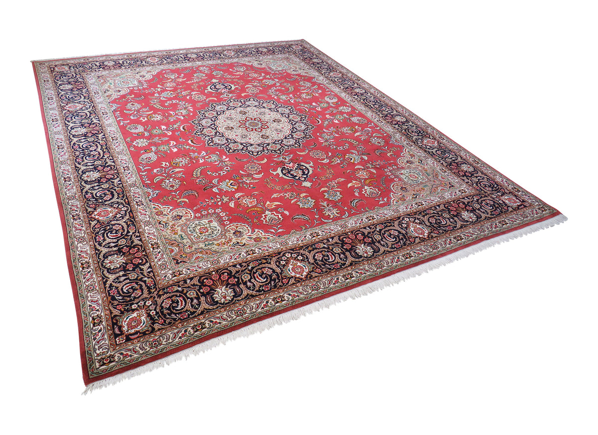 Täbriz 325 x 258 cm