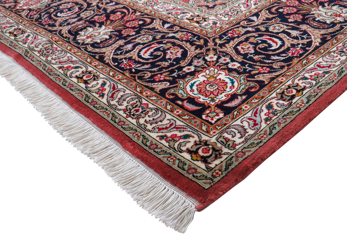 Täbriz 325 x 258 cm