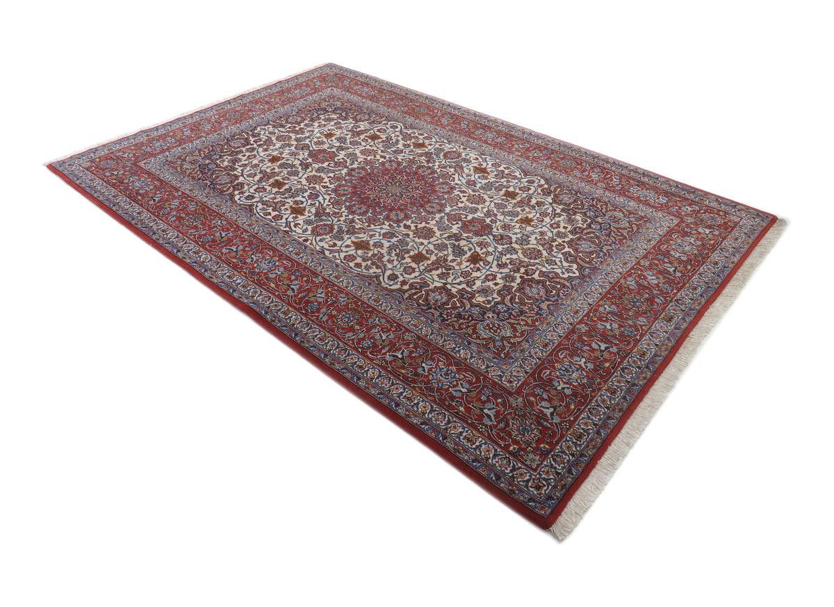 Isfahan 235 x 160 cm