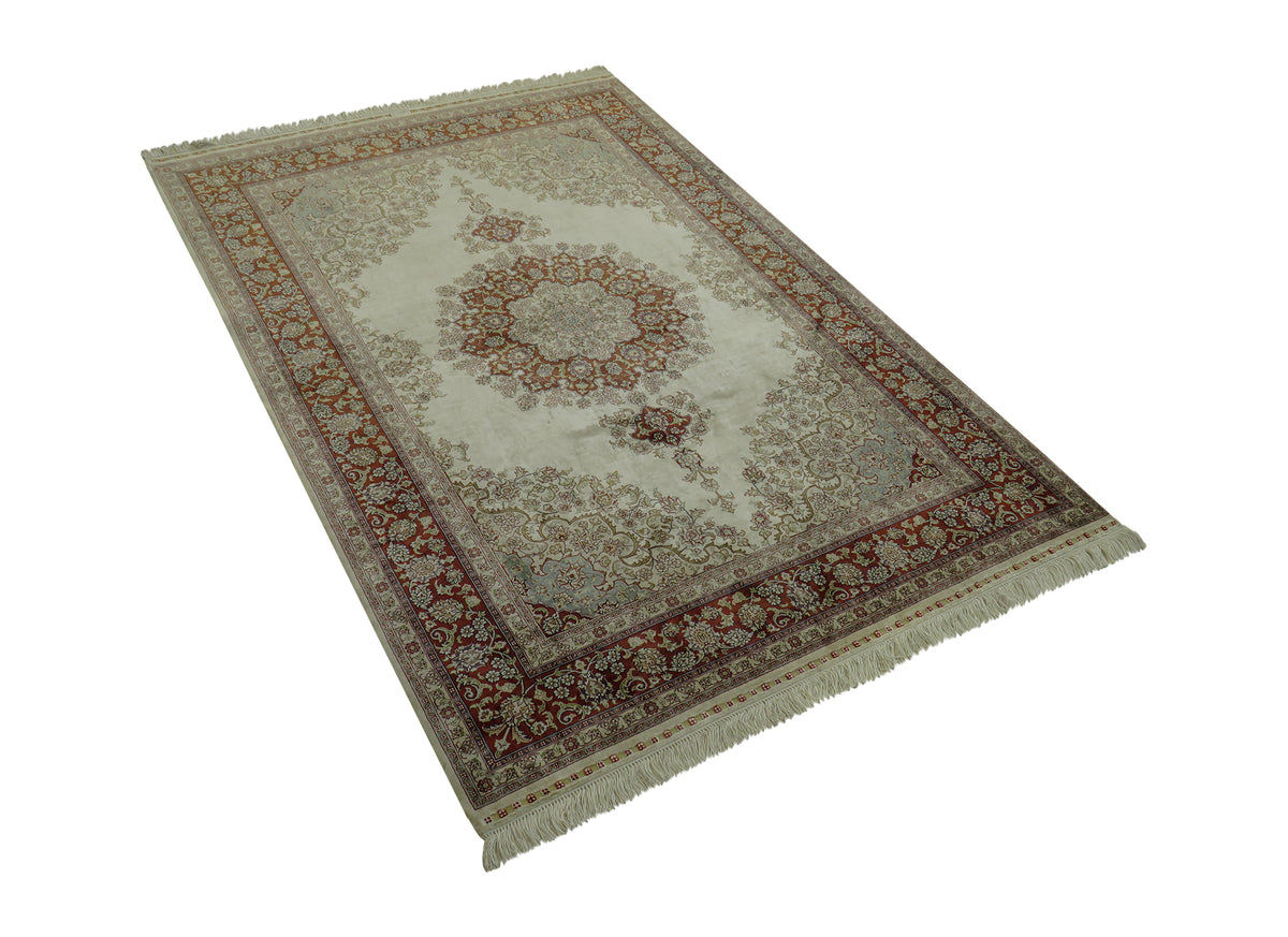 China Hereke 185 x 124 cm